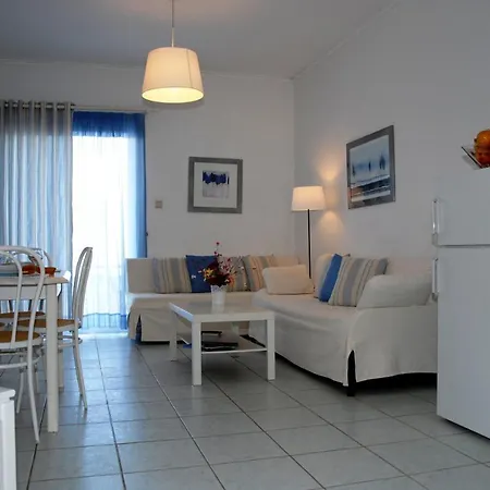 Fleria Seaside & Apts 2* Jeráni Haníon