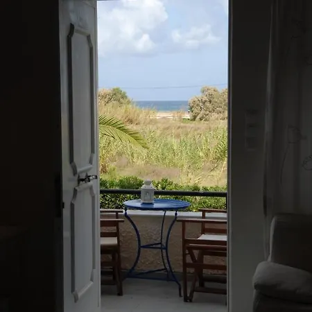 Fleria Seaside & Apts Apartmanhotel