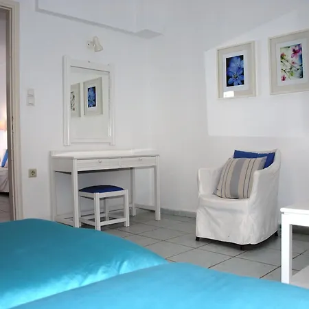 Fleria Seaside & Apts Apartmanhotel 2*