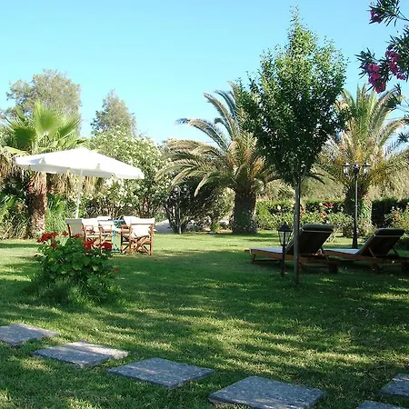 Fleria Seaside & Apts