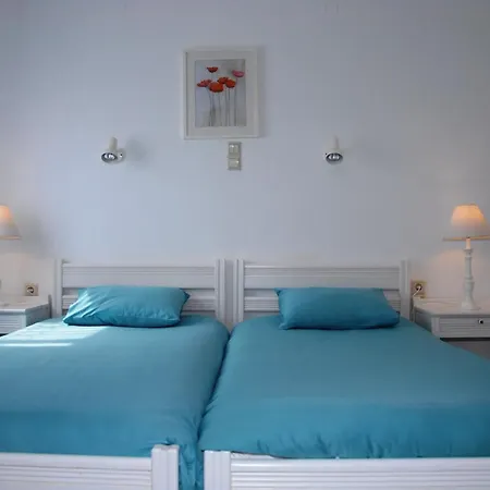 Fleria Seaside & Apts 2*