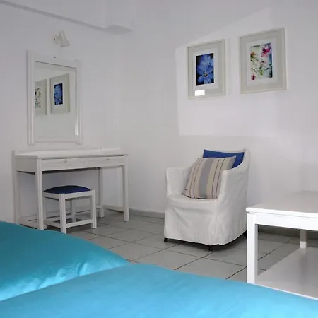 Fleria Seaside & Apts Lejlighedshotel
