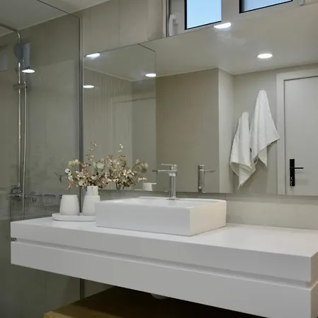 Fleria Seaside & Apts Gerani (Chania)